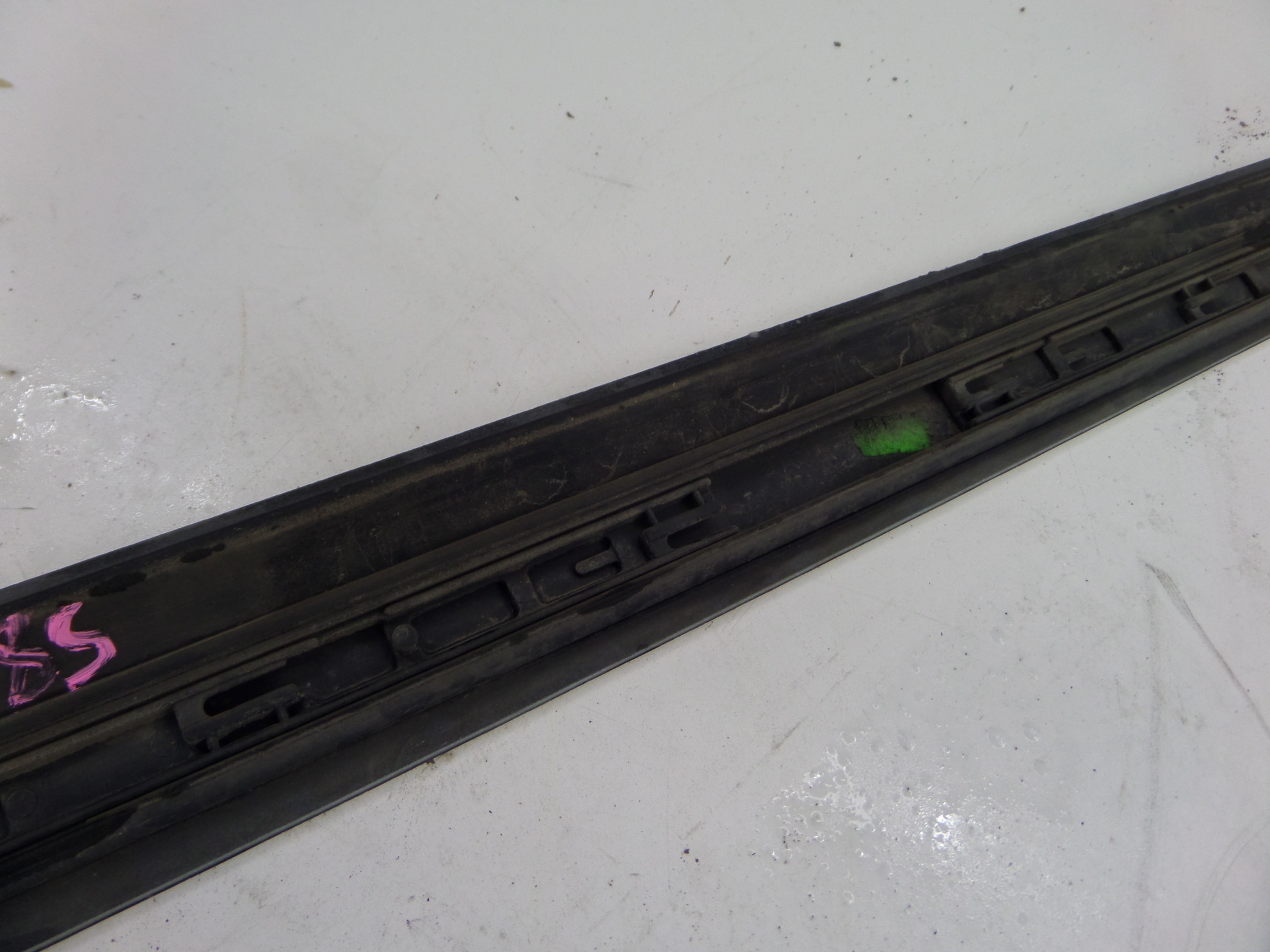 Audi A4 Right Front Lower Door Blade Molding White B7 05.508 OEM eBay