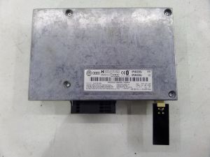 Audi TT Antenna Module MK1 00-05 OEM 8P0 862 335 J
