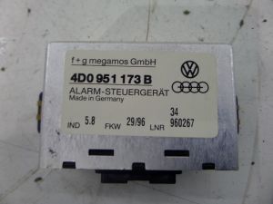 Audi A4 Alarm Module B5 96-97 OEM 4D0 951 173 B