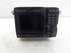 Mercedes S500 Stereo Radio Deck W220 00-06 OEM A 220 827 05 42 Untested