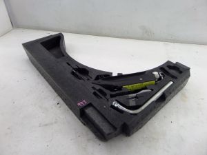 Audi A3 Tool Kit 8P 06-08 OEM 8P4 864 501 A