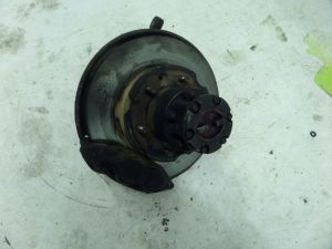 Toyota Land Cruiser Right Front Knuckle Hub Spindle 4WD Hub & Caliper BJ60 84