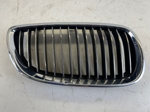 BMW 335ix Right Hood Kidney Grille Grill E92 07-13 OEM 9082201206
